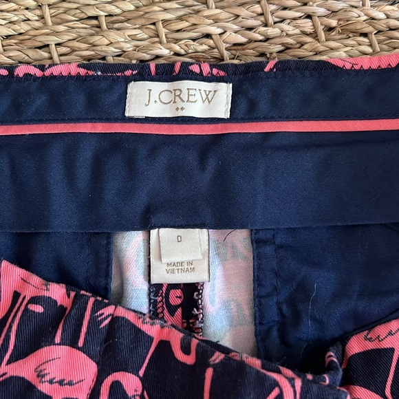 JCrew Women's Size 0 Navy w/ Link Flamingo Shorts - Picture 2 of 3